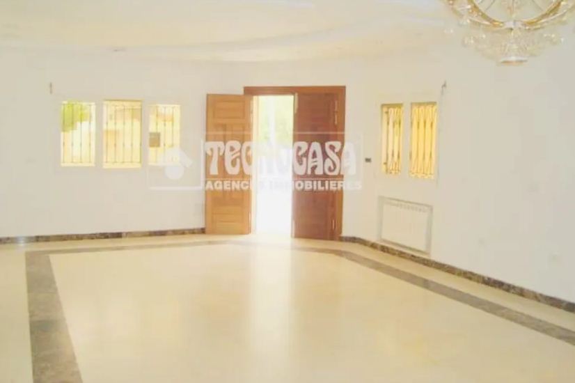فيلا للإيجار Villa for rent